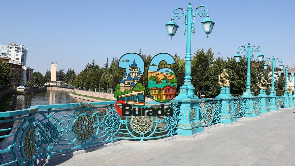 Konum Atmaya Gerek Yok! Eskişehir'in 3 Kutsal Buluşma Noktası (Ve Bekletilme Dramları)